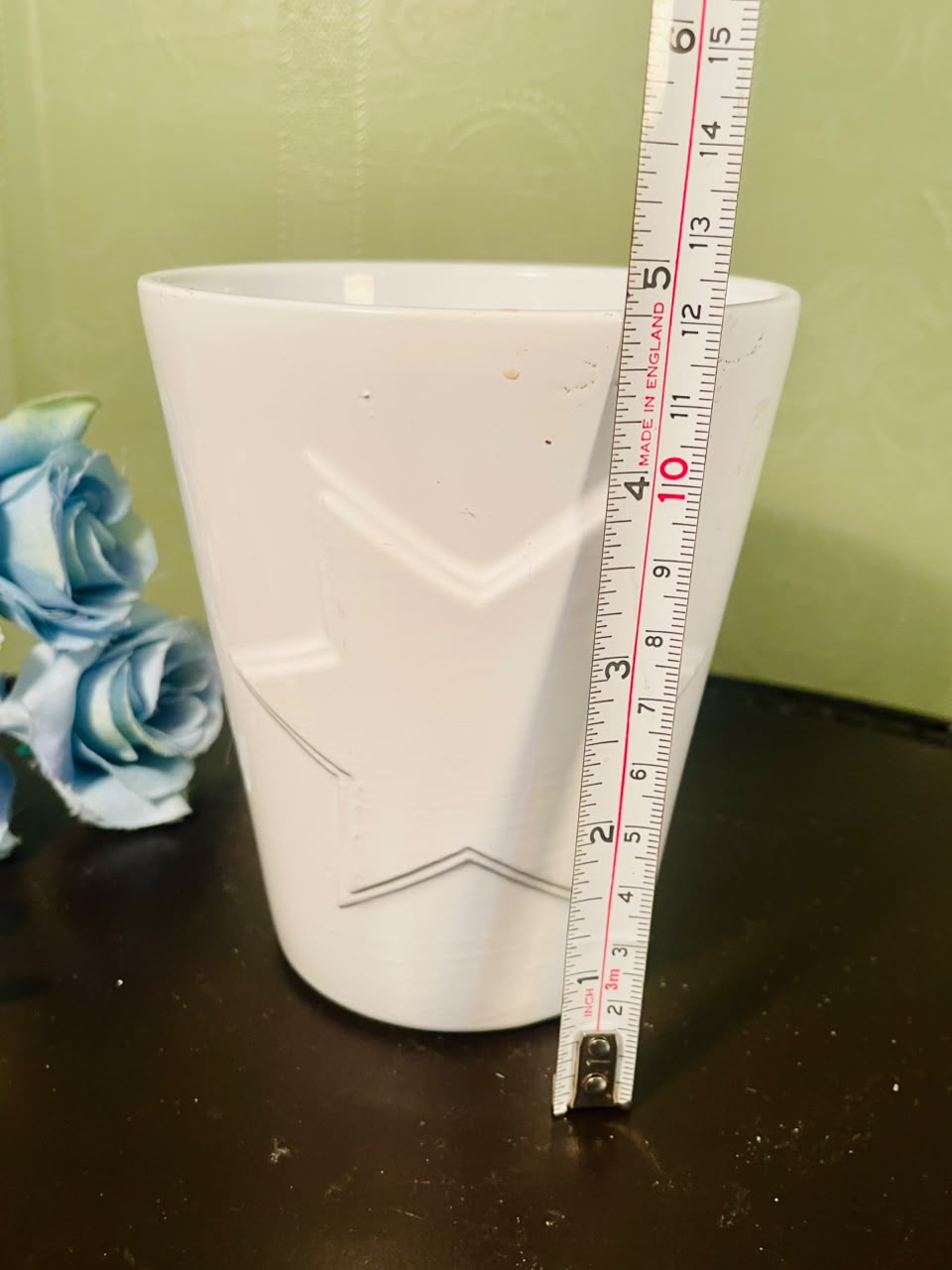 Modern White Geometric Ceramic Vase – 5 Inch