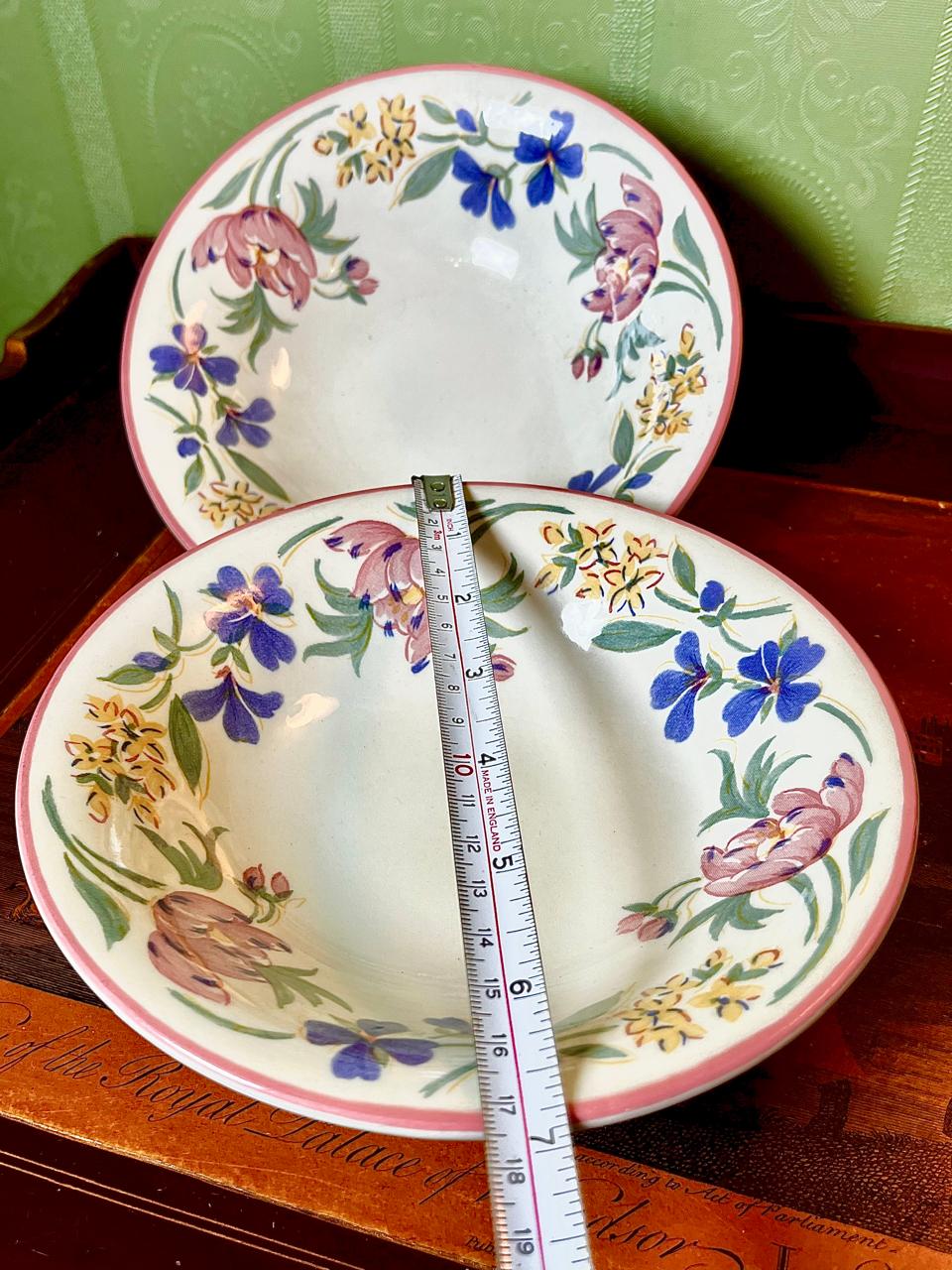 Chelsea Staffordshire Floral Bowls – 2 Pieces, 18 cm