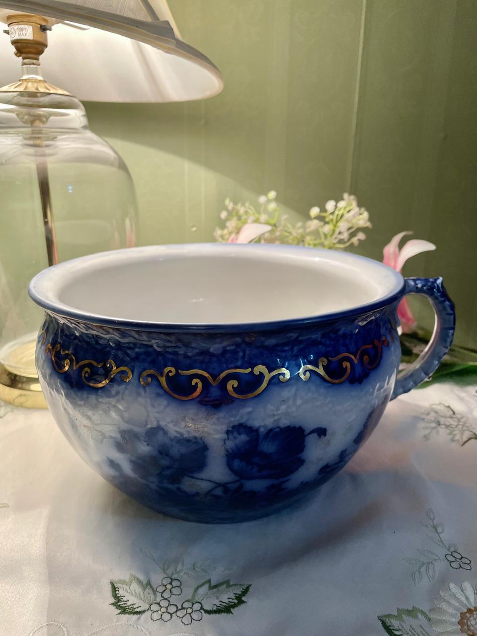 Rare Find Large Countess Blue Floral Jardiniere