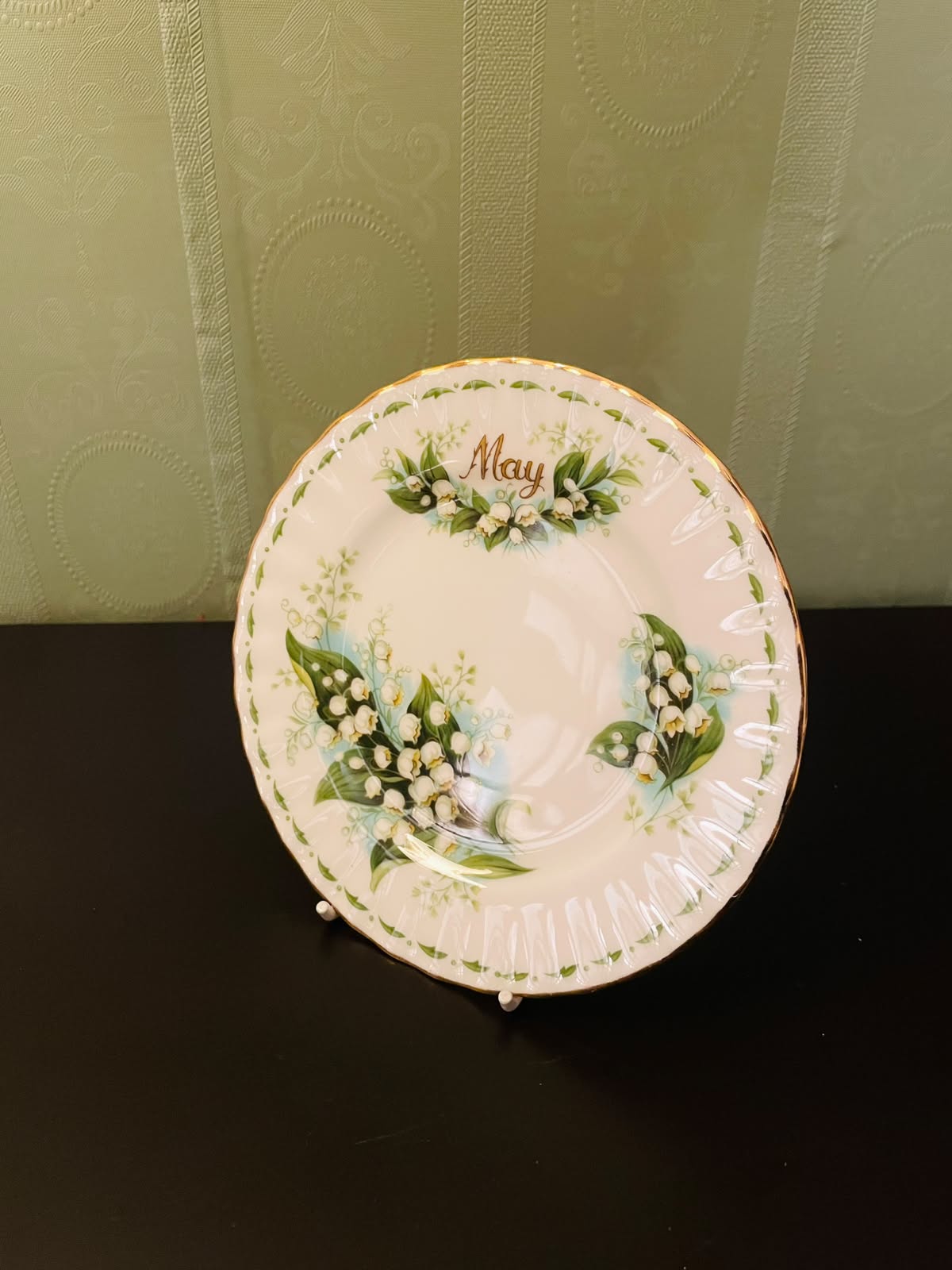 Royal Albert Flowers of the Month May Lily of the Valley Decorative Plate 6.3 Inch