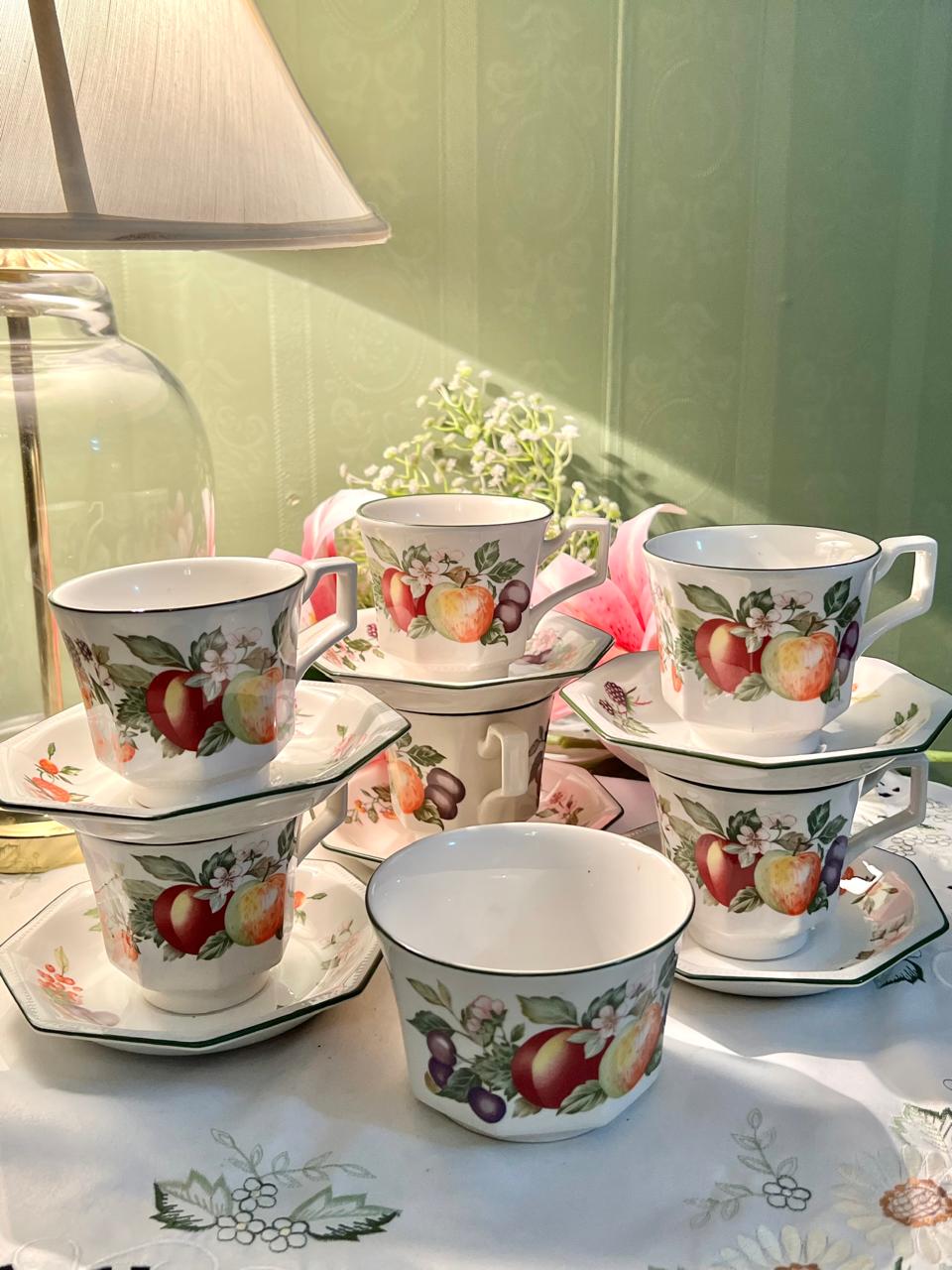 Johnson Brothers  Fruit Pattern Tea Set – 6 Cups, 6 Octagonal Saucers & Sugar Bowl – 13 Piece Set