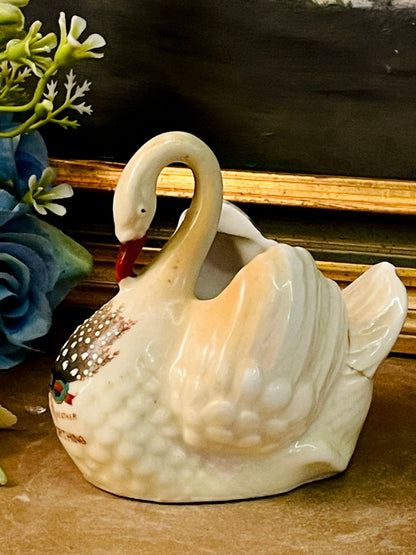Vintage Worthing Swan Vase – Lucky White Heather Souvenir