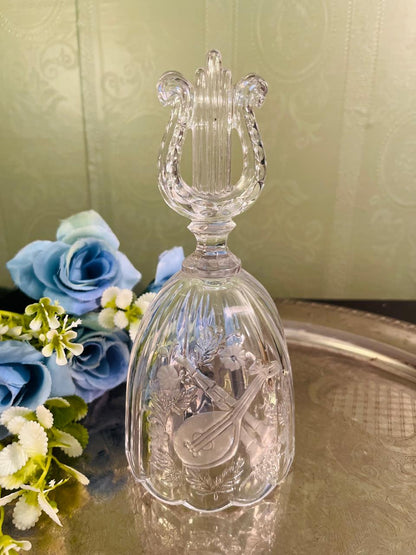 Vintage Pressed Crystal Bell 16 cm Lyre Handle