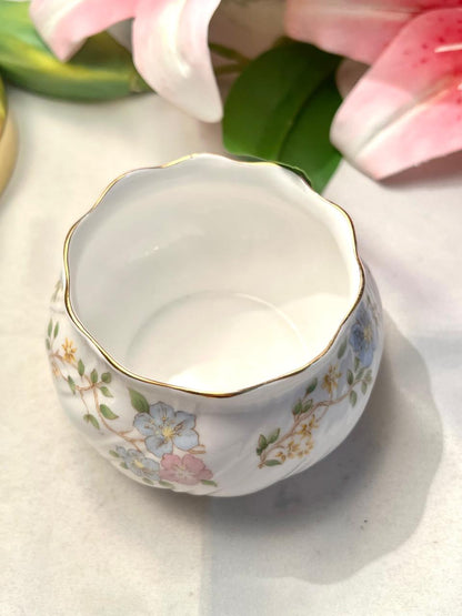 Vintage Queen’s Rosina Diana Fine Bone China Floral Sugar Bowl Approx. 8 cm