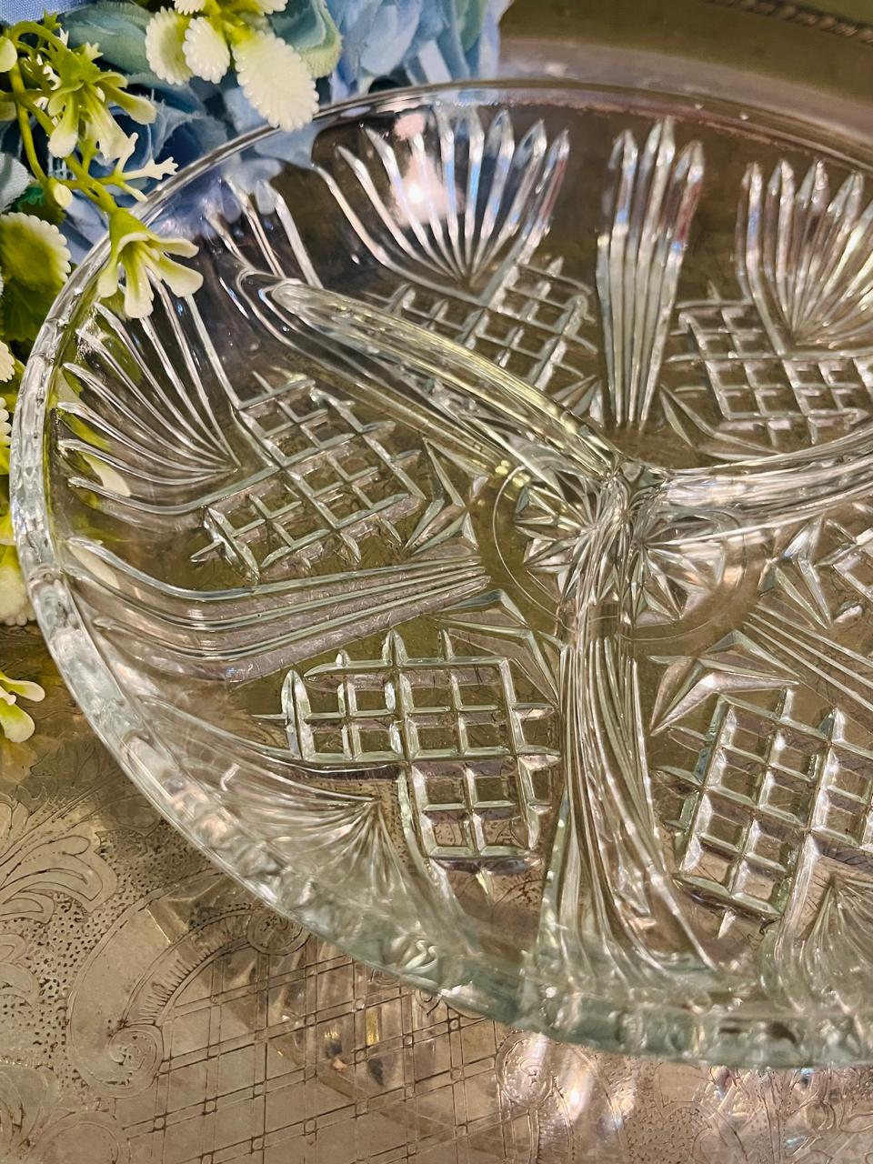 Vintage Pressed Crystal Sectional Serving Platter 20 cm