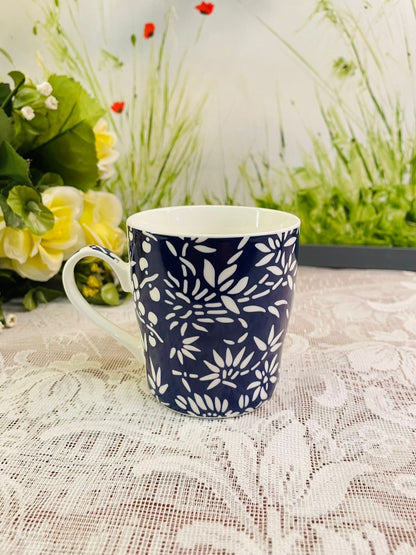 Blue & White Floral Pattern Ceramic Mug – Contemporary Coffee Cup