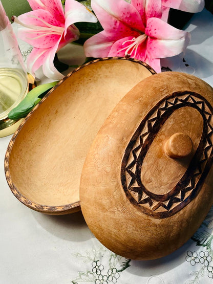 Vintage Wooden Serving Bowl with Burnt-Effect Border Approx. 23 cm