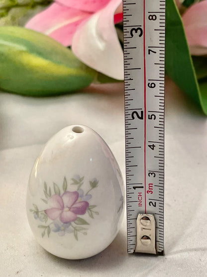 Vintage Floral Egg-Shaped Mini Bud Vase, White, 1.75 in