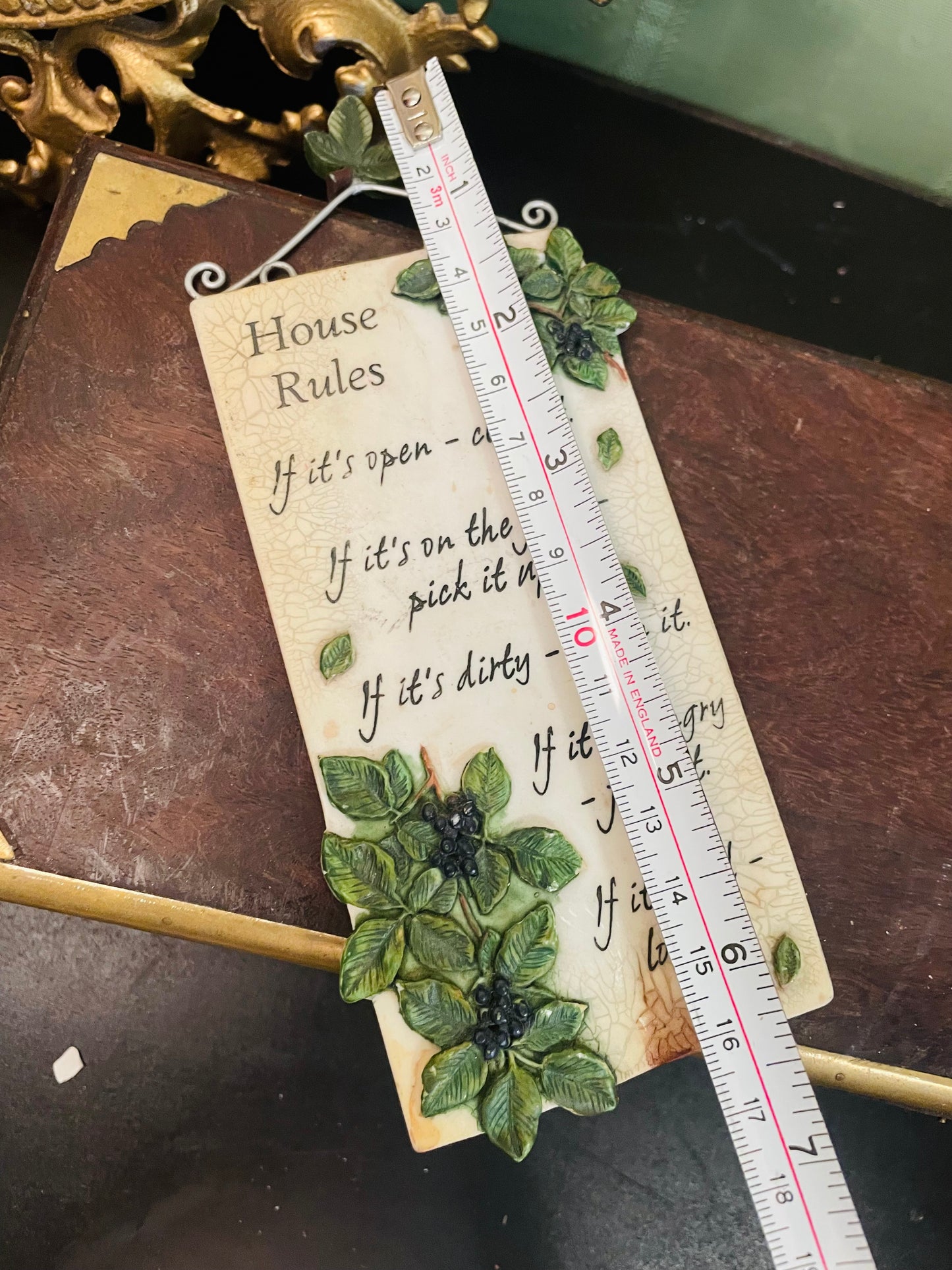 House Rules Decorative Wall Plaque With Leaf Design