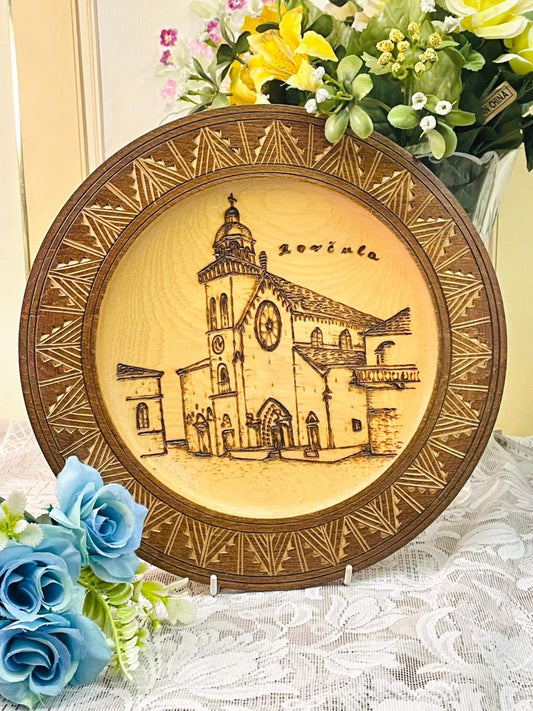 Vintage Moldova Wooden Wall Plate  Handcrafted 11”