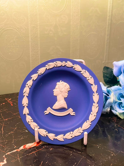 Vintage Wedgwood Blue Jasperware Silver Jubilee Plate, 4in