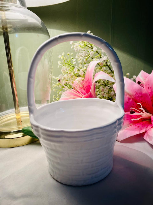White Ceramic Basket with Handle – Woven-Effect Decorative Planter 16 cm