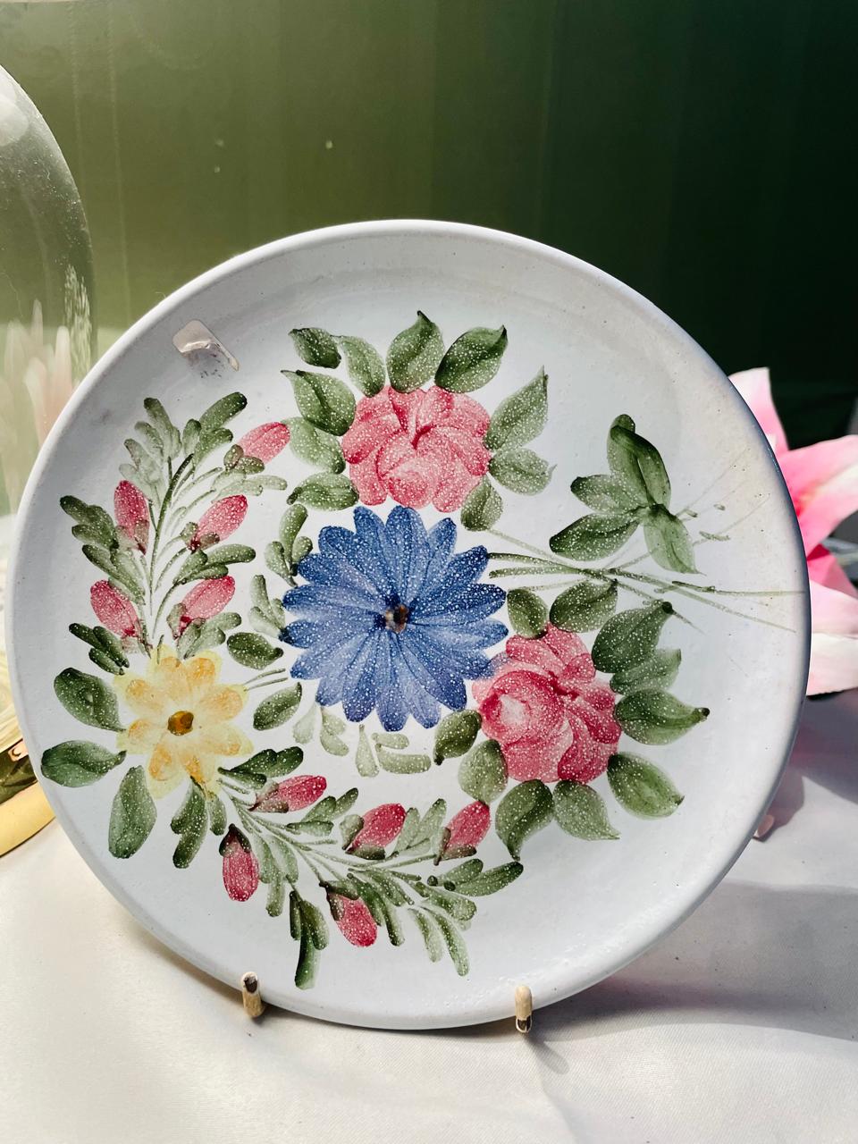 Vintage Hand-Painted Floral Ceramic Plate 18 cm