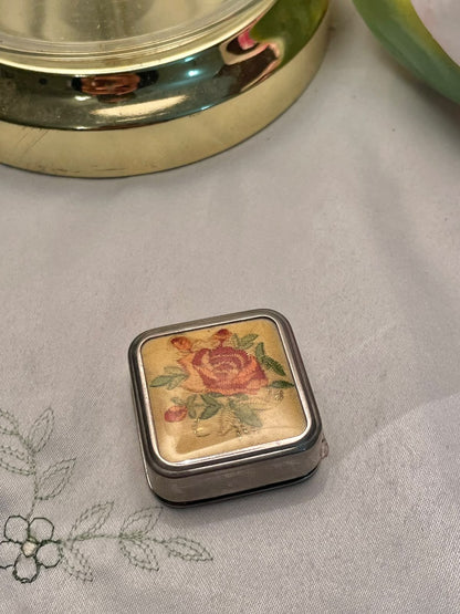 Vintage Floral Embroidered Mini Trinket Box Approx. 3 cm