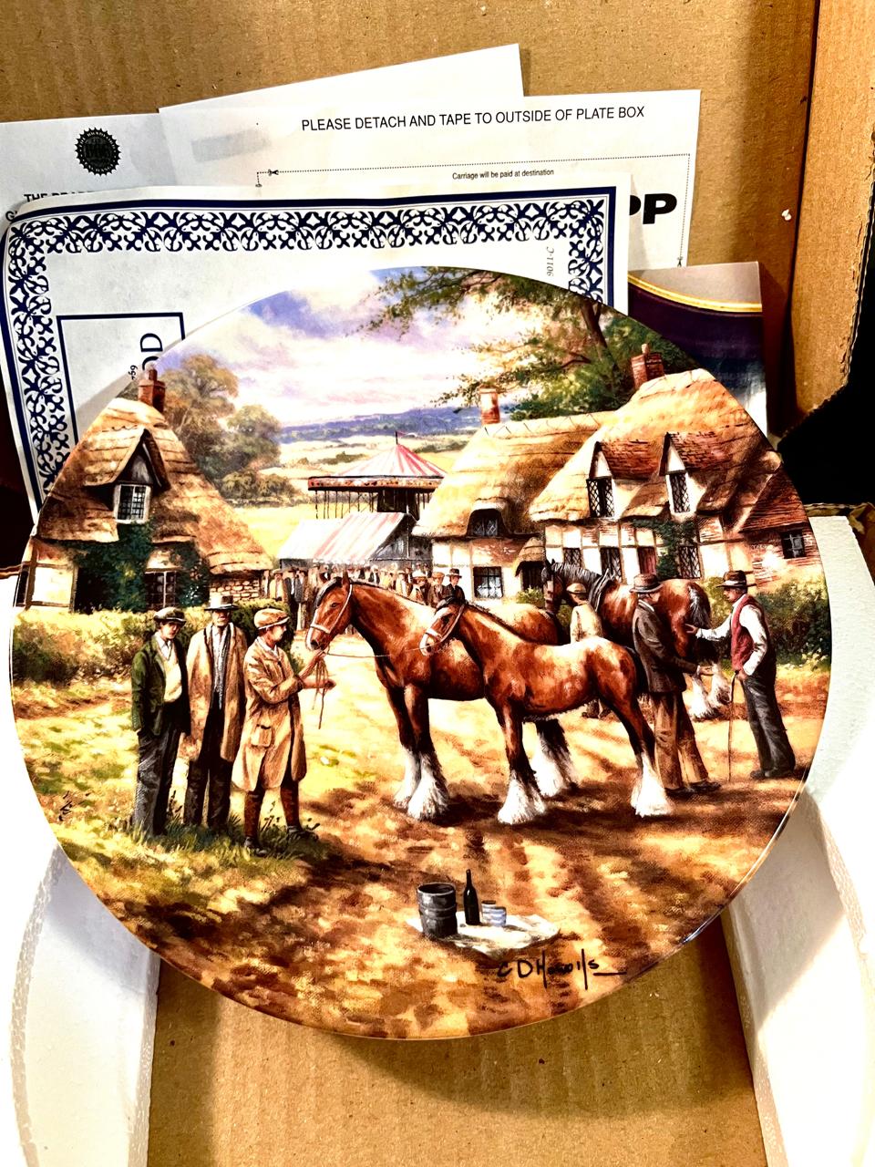 Vintage English Horse Fair Collector Plate 20 cm Boxed