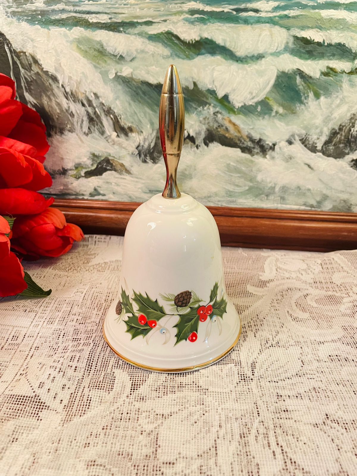 Royal Grafton Noel Holly Bone China Bell