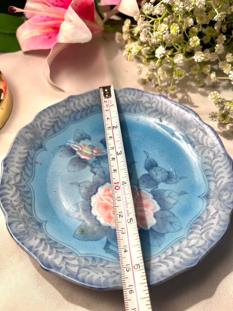 Blue Floral Porcelain Bowl with Pink Raised Flowers – 16 cm