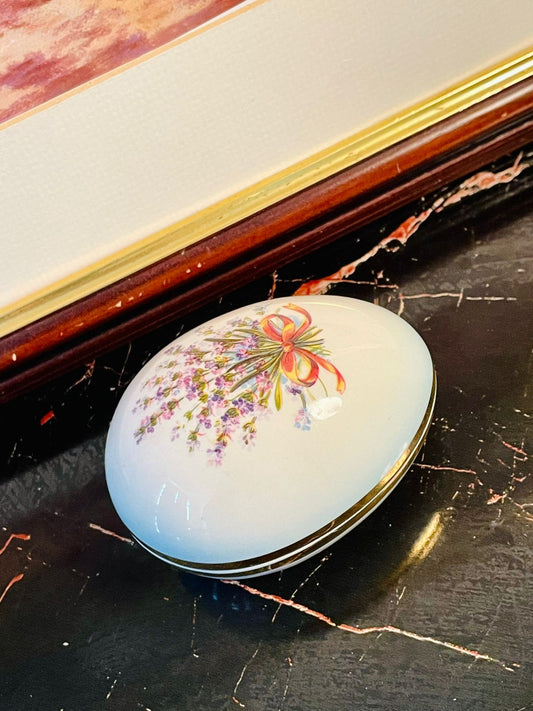 Vintage Porcelain Trinket Box – Floral Bouquet with Gold Rim