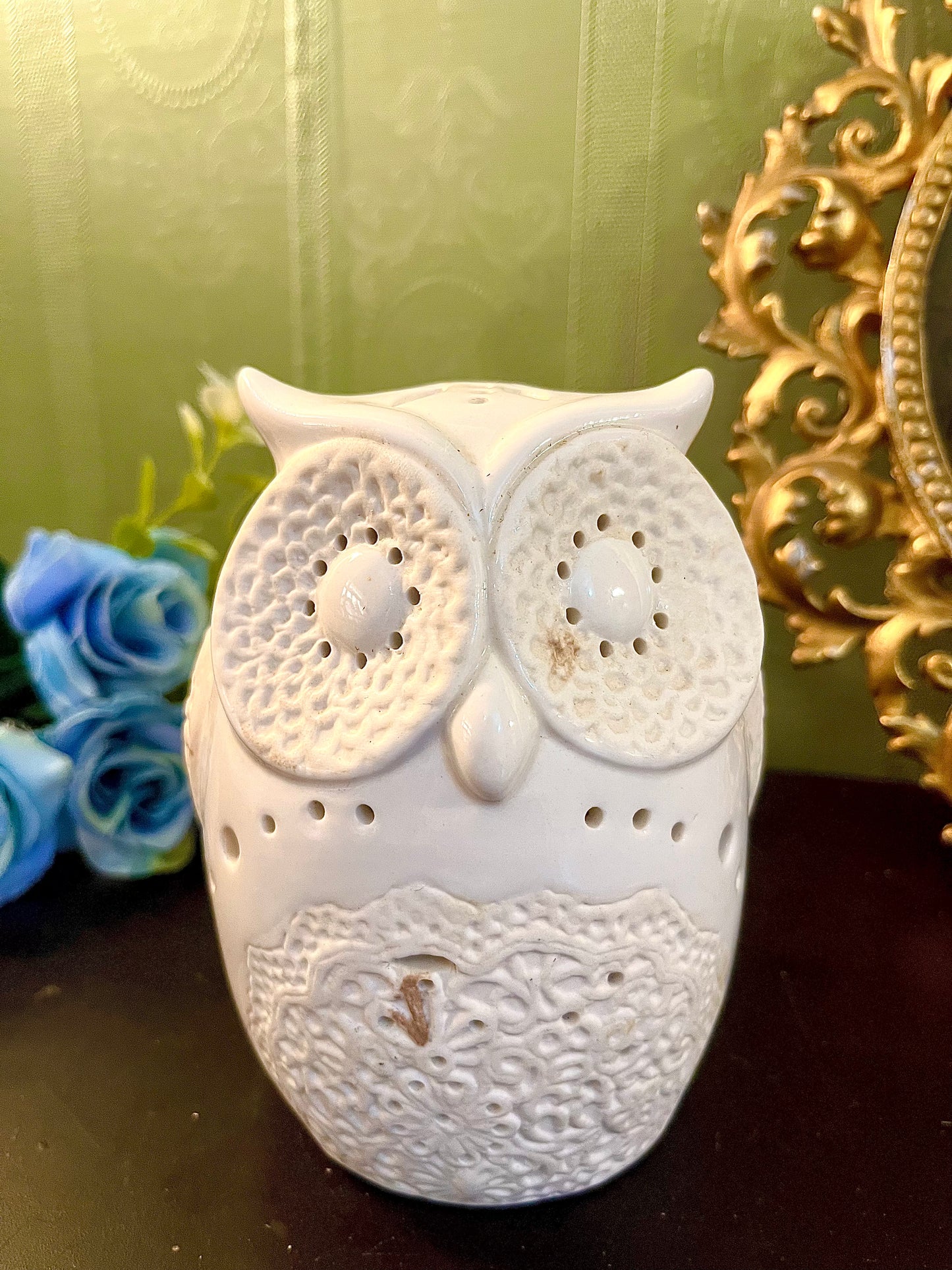 White Ceramic Owl Tealight Candle Holder