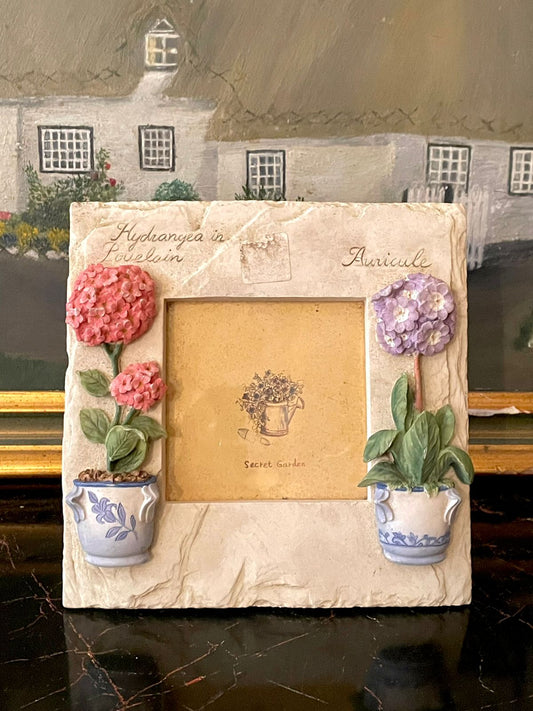 vintage photo frame, floral porcelain decor, hydrangea frame, cottagecore home decor, english vintage frame, shabby chic decor, antique-inspired picture frame, secret garden frame, rare vintage home finds, european floral collectibles, sunset kitchen decor