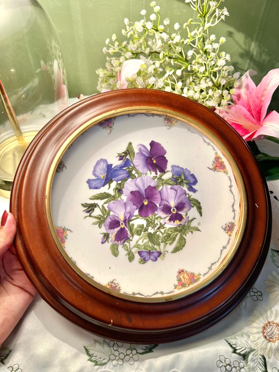 Royal Albert Pansies Framed Wall Plate 1990 28 cm