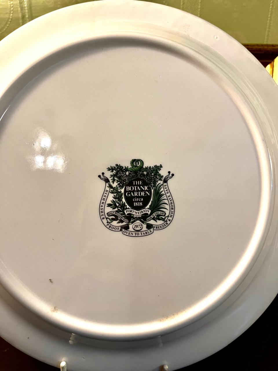 10 Inch Portmeirion Botanic Garden Blue Passion Flower Dinner Plate