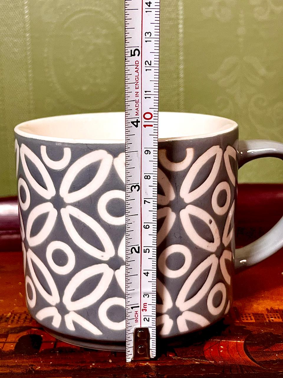 Grey & White Geometric Floral Ceramic Mug – 4"