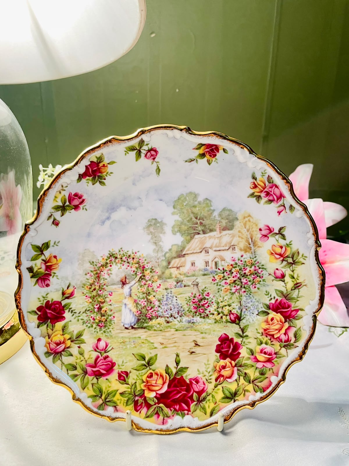 Royal Albert Old Country Roses Garden Plate – 8 Inch