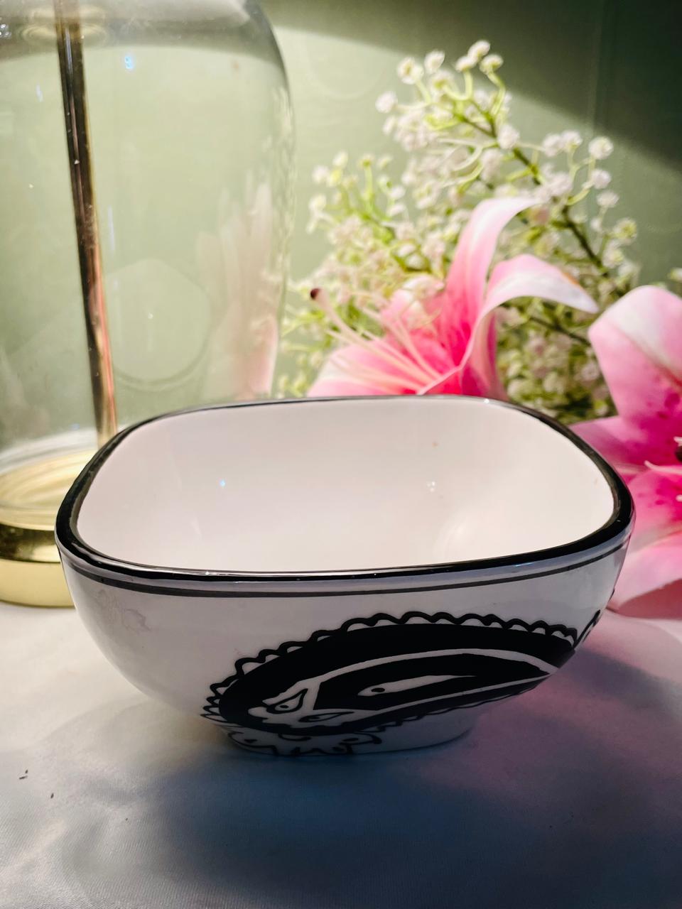 Black & White Hand-Decorated Square Ceramic Serving Bowl – 15 cm