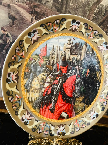 Wedgwood “The Knights of the Round Table” – The Legend of King Arthur Collector Plate (1987, Made in England)