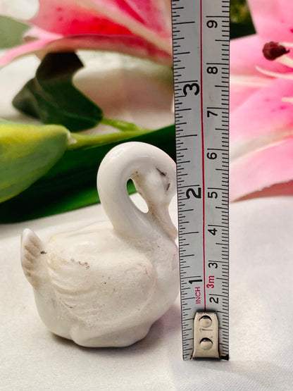 Vintage White Ceramic Swan Figurine Ornament 6 cm
