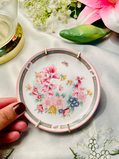 Royal Doulton Arabella Floral Wall Plate – 4.5 Inch