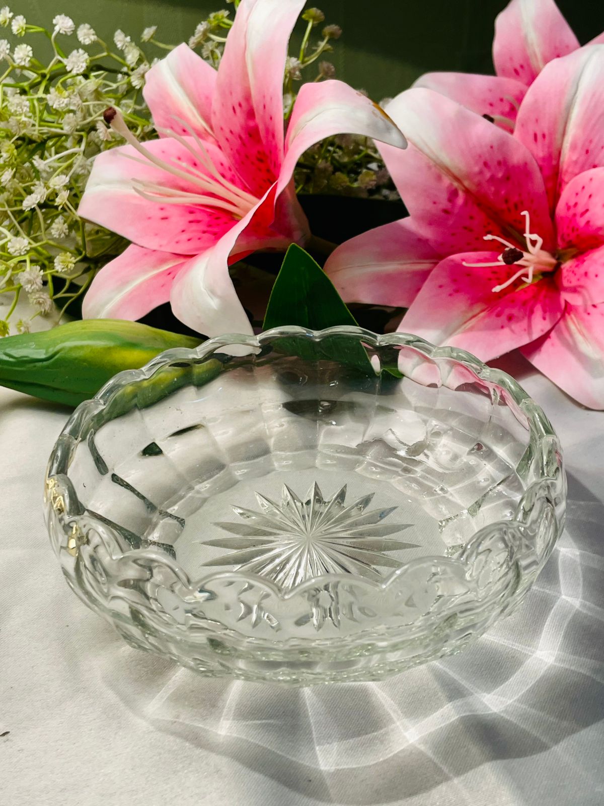 Vintage Clear Crystal Scalloped Starburst Serving Bowl, 17cm