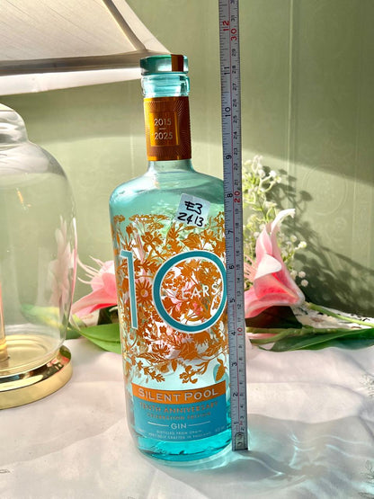 Silent Pool 10th Anniversary Crystal Bottle 29 cm
