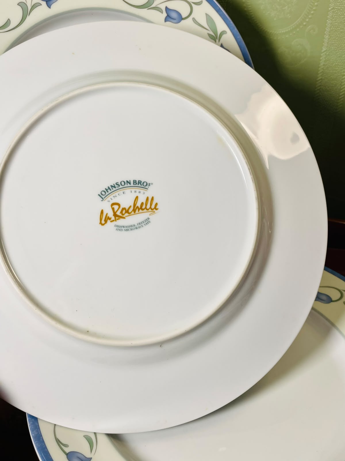 Johnson Bros La Rochelle Blue Floral Dinner Plates 10" – Set of 4