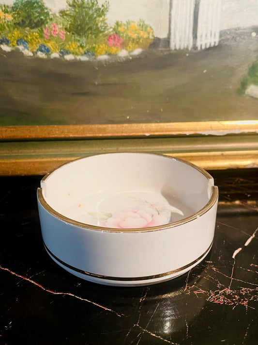 vintageashtray, ceramicbowl, koremcorfu, floralporcelain, goldtrimdecor, midcenturyfind, vintagecollection, homedecorpakistan, sunsetkitchen, sunsetshop