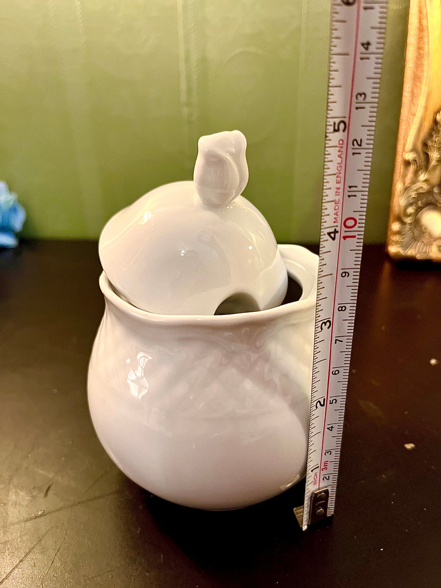 White Ceramic Sugar Bowl – Lidded Condiment Jar