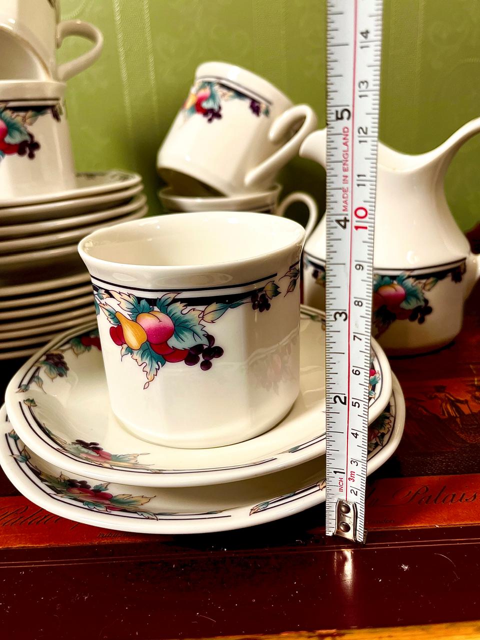 Royal Doulton Autumn's Glory Fine China 22 Piece Tea Set