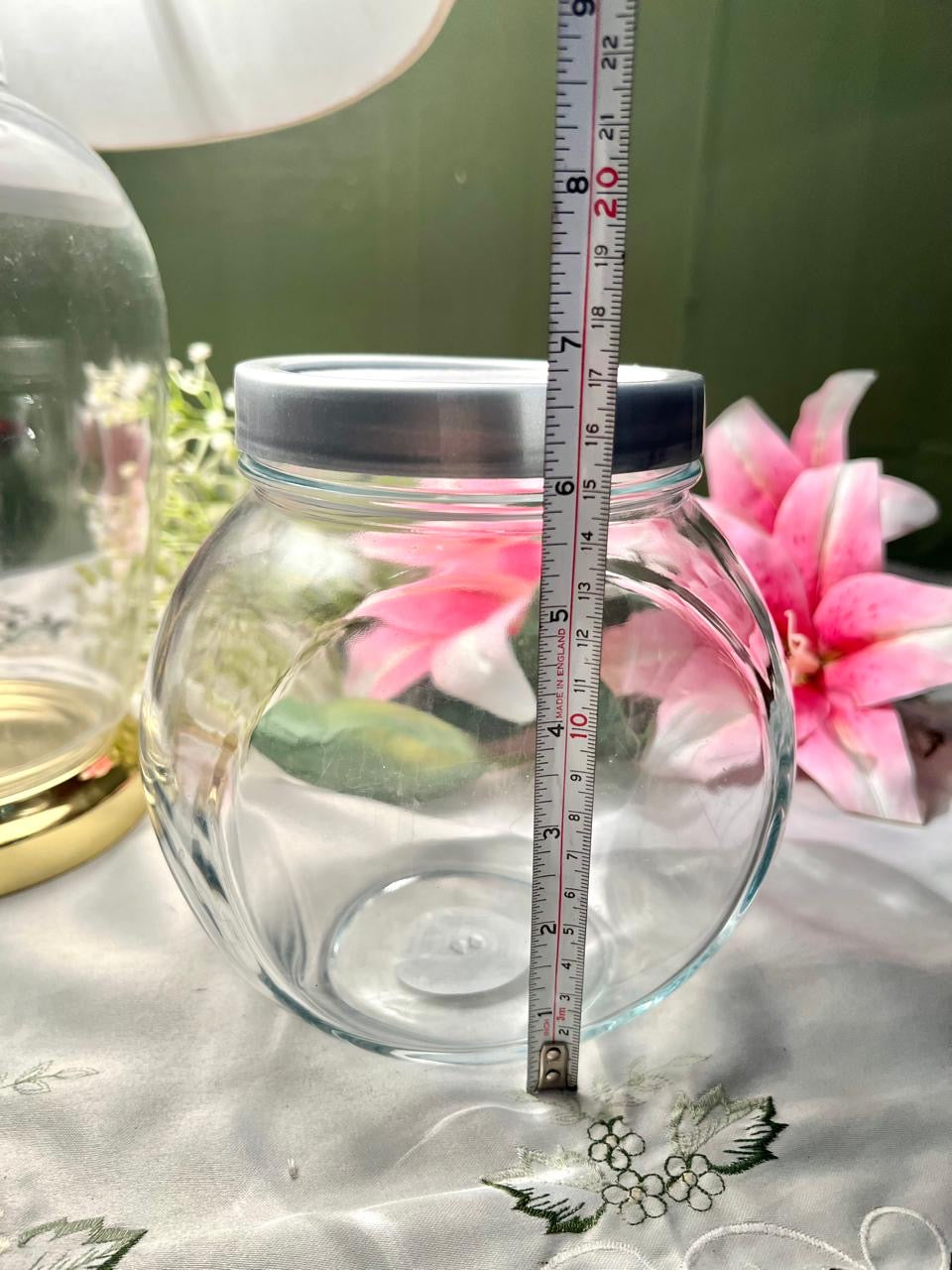 Vintage Round Clear Crystal Storage Jar with Silver-Tone Lid – 17cm