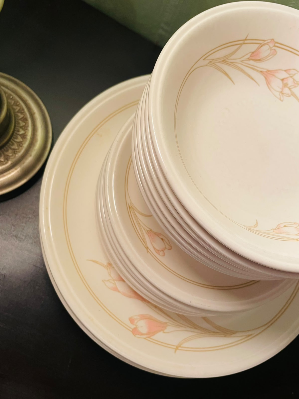 18 pcs Biltons England Floral Dinnerware Set for 6 Persons