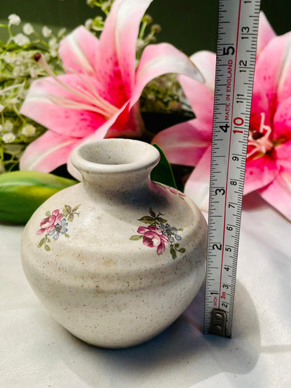 Cream Speckled Floral Ceramic Bud Vase 3.5 in
