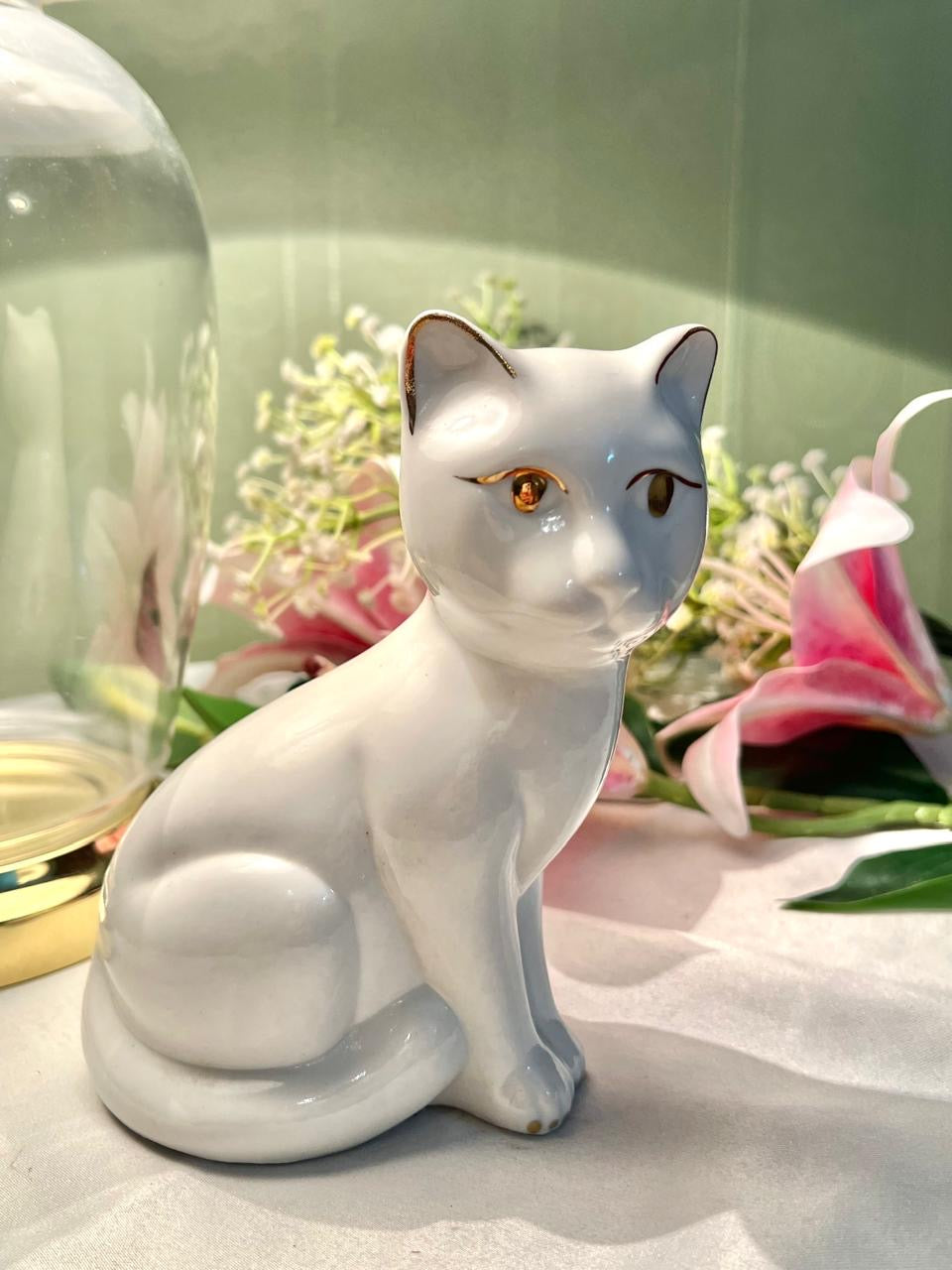 White Cat Ceramic Figurine Gold Detail 14cm - 1 Piece