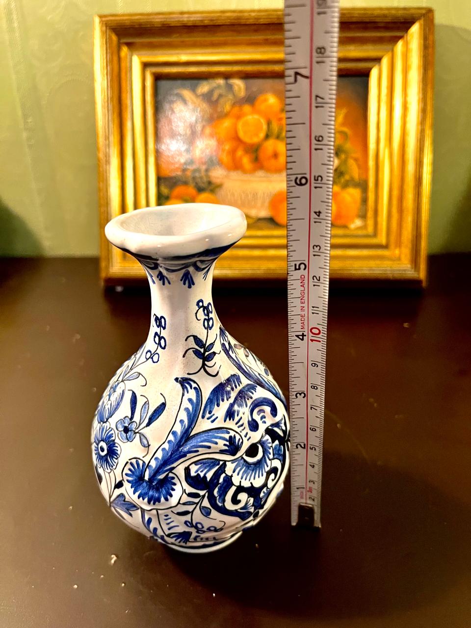 Vintage Blue & White Floral Ceramic Bud Vase – 5 Inch