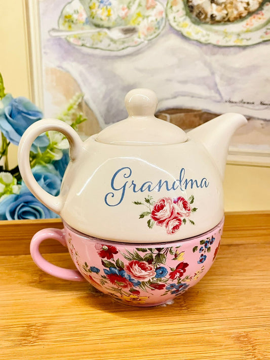 Grandma Floral Porcelain Teapot & Cup – Cottage Tea Decor