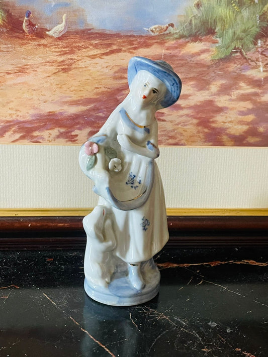 vintage lady figurine, blue white porcelain decor, english collectible statue, rare thrift find, european vintage decor, vintage home ornament, porcelain woman statue england, cottagecore decor, sunset kitchen collection, heritage english collectible