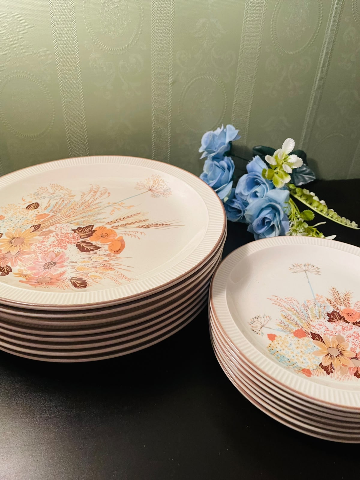 Vintage Poole England Floral Plates Set of 12 - 6 persons