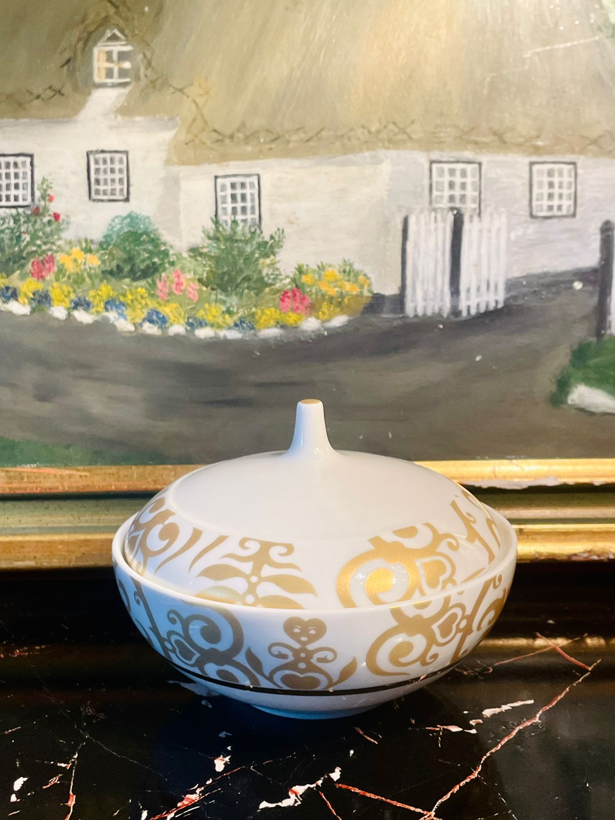 #MarksAndSpencer #LuxurySugarBowl #ImportedCrockery #GoldenCrockery #VintageKitchenware #EnglishCrockery #LuxuryDining #TeaTimeStyle #KitchenDecorPakistan #BrandedCrockery