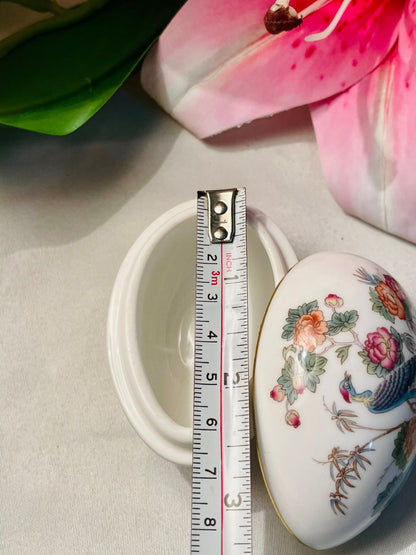 Wedgwood Floral Bird Lidded Trinket Box England 8cm