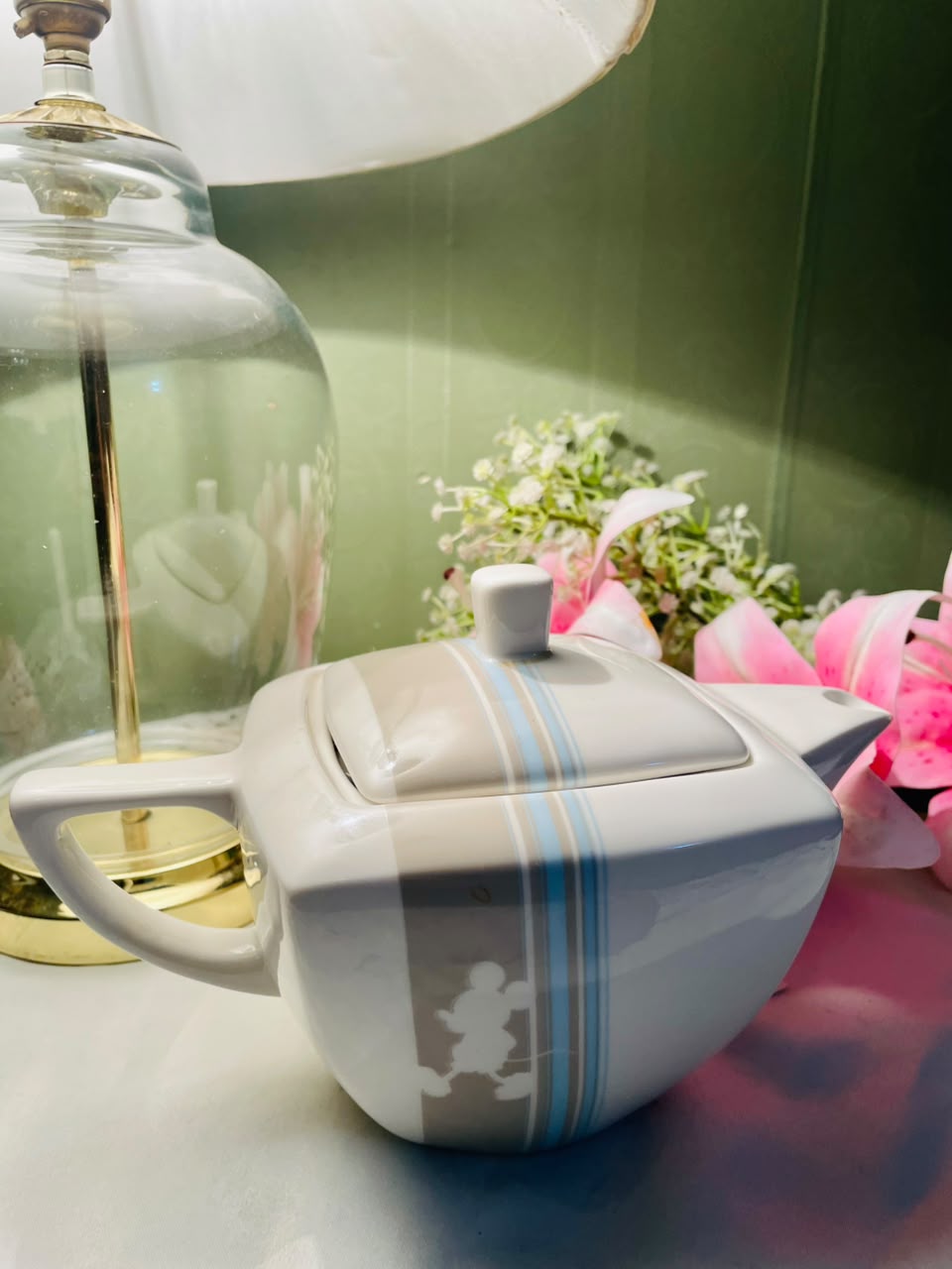 Disneyland Resort Paris Exclusive Ceramic Teapot – Mickey Mouse Disney Parks Collectible