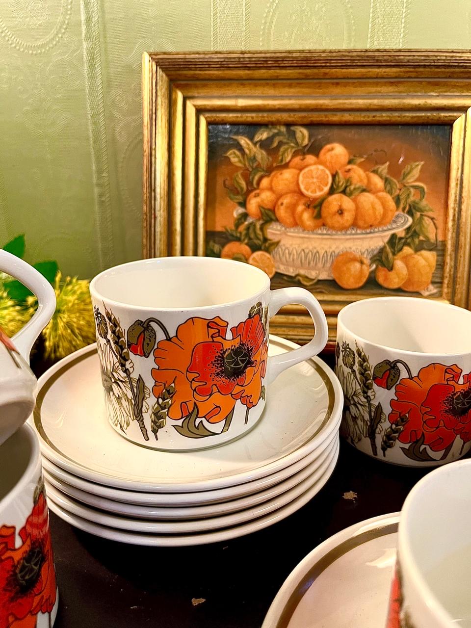 J&G Meakin Poppy Tea Set England – Vintage 12 Piece